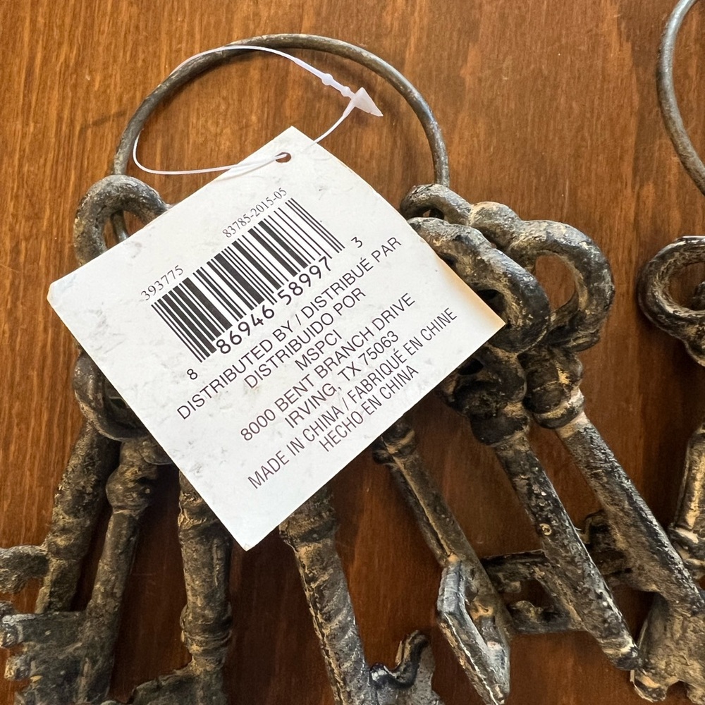 Studio Decor Savannah Rustic Gray Key Set - Picture 4 of 5
